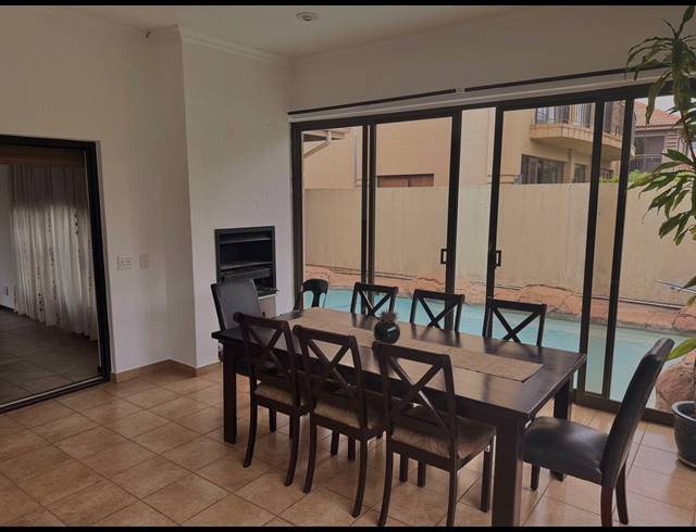 3 BEDROOM HOUSE FOR SALE IN PECANWOOD ESTATE